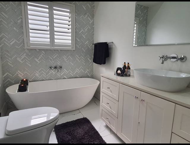 2 BEDROOM APARTMENT FOR SALE IN PALM LAKES ESTATE